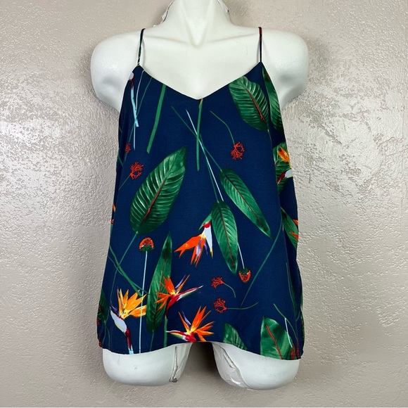 5 for $3o Dalia Blouse Womens Size M‎ Blue Floral Sleeveless V Neck Lightweight - Picture 1 of 16